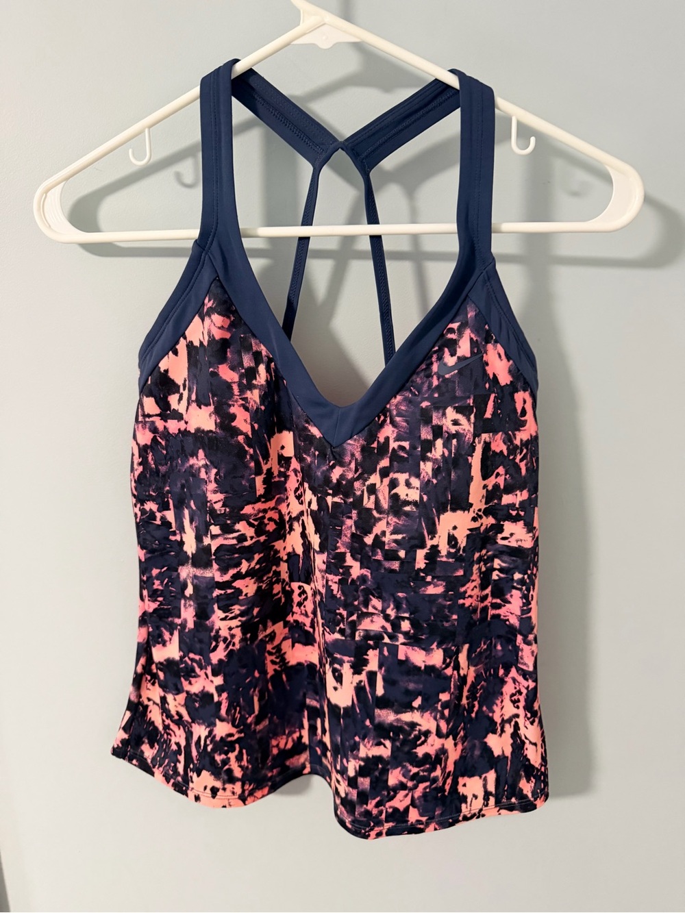 Nike sports bra/top Size small excellent condition
